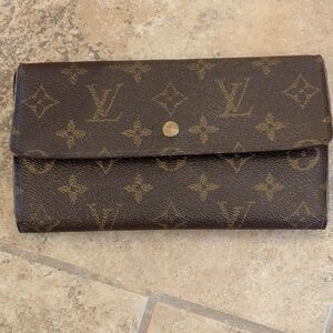 Louis Vuitton Classic Monogram Brown Clutch